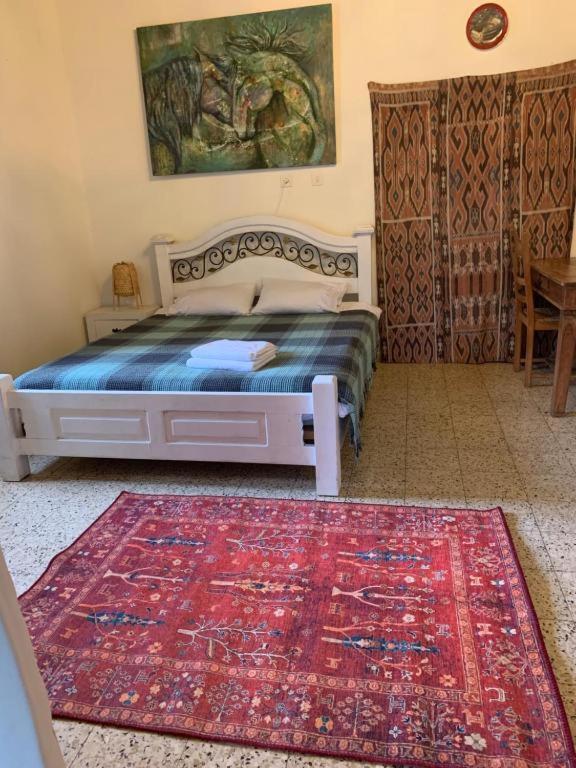 בית האבן העתיק מ-1885 עם מגונית פרטית בחצר Rosh Pinna Bagian luar foto